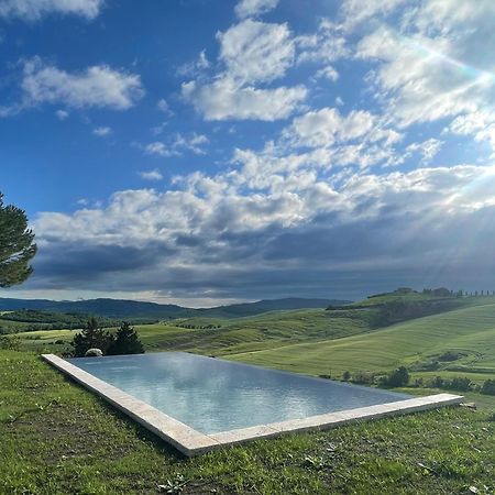 Agriturismo Il Casalino ปีเอนซา ภายนอก รูปภาพ