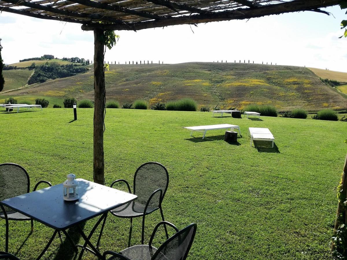 Agriturismo Il Casalino ปีเอนซา ภายนอก รูปภาพ
