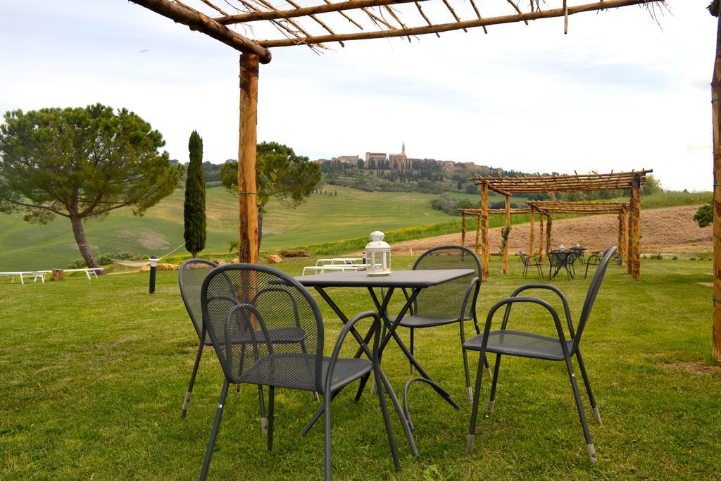 Agriturismo Il Casalino ปีเอนซา ภายนอก รูปภาพ