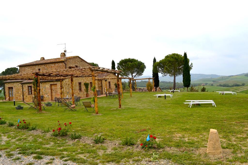 Agriturismo Il Casalino ปีเอนซา ภายนอก รูปภาพ