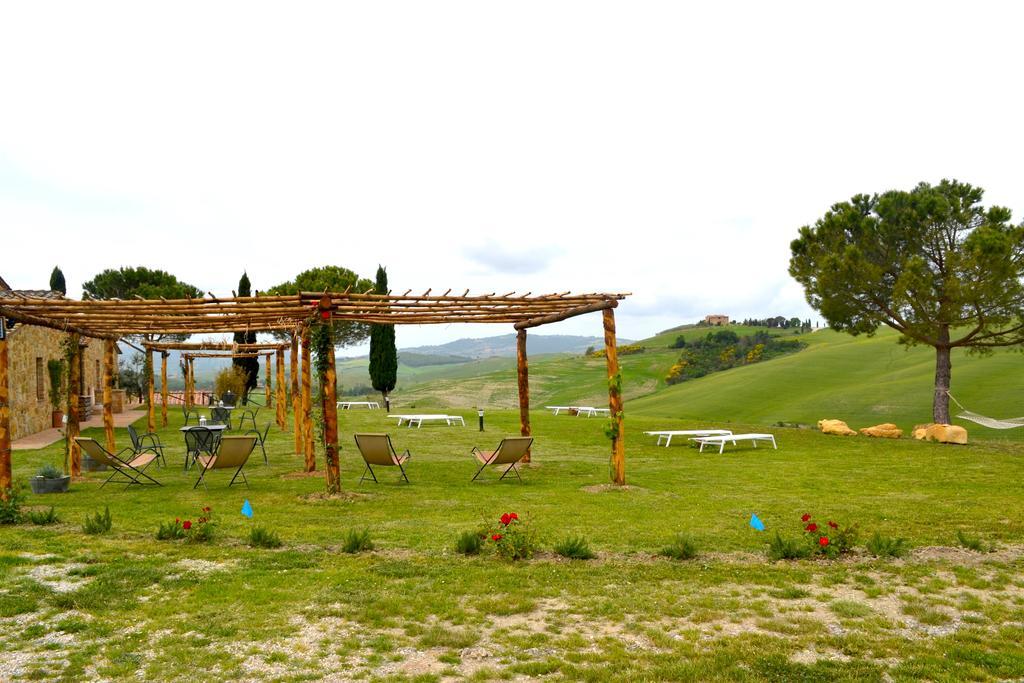 Agriturismo Il Casalino ปีเอนซา ภายนอก รูปภาพ